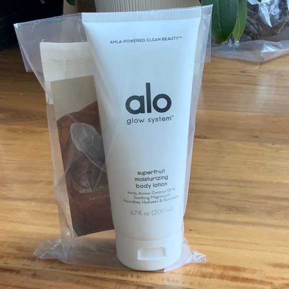 Alo Superfruit Body Lotion 200mL full size - Picture 1 of 4
